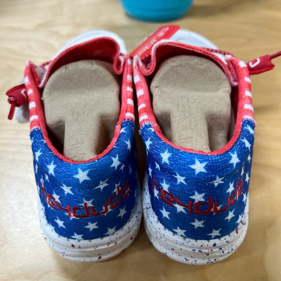 Wendy Hey Dudes Red White and Blue - Picture 2 of 3